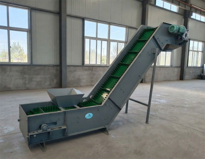 Industrial Incline Belt Conveyor with Sidewall for Steep Angles